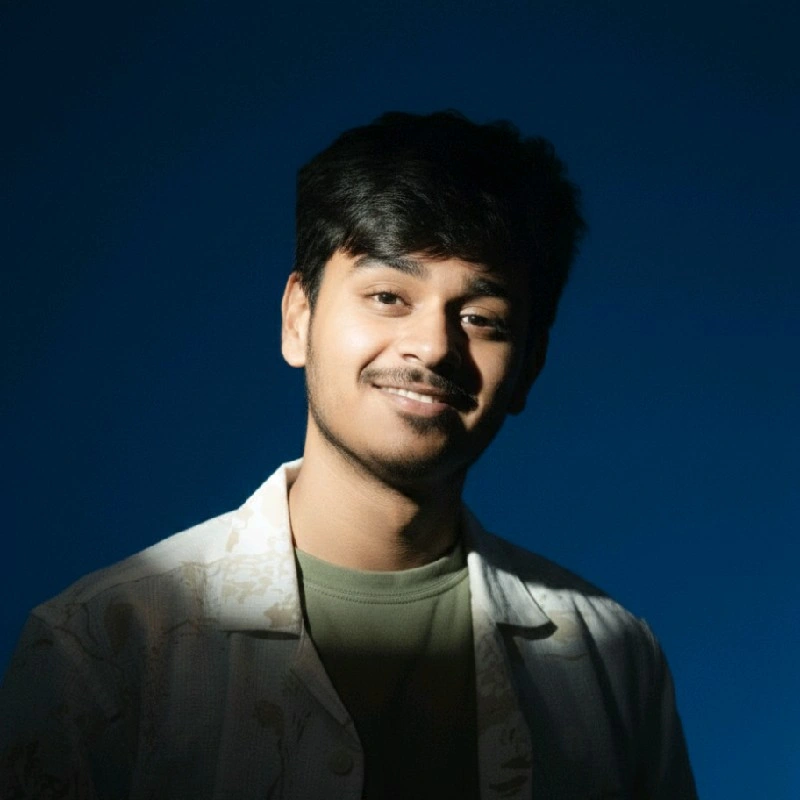 Akshat Mehta - Founder of Elarix